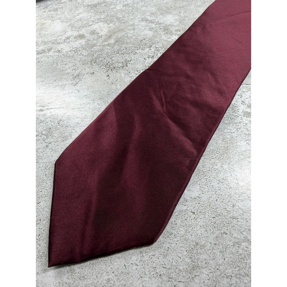 Milano Uomo Tie Mens One Size Red 100% Silk Pointed Satin Classic Made In U.S.A.